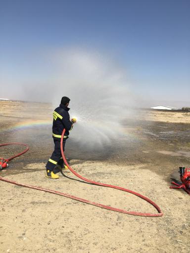 عکس آتش نشانی شهرک صنعتی چناران