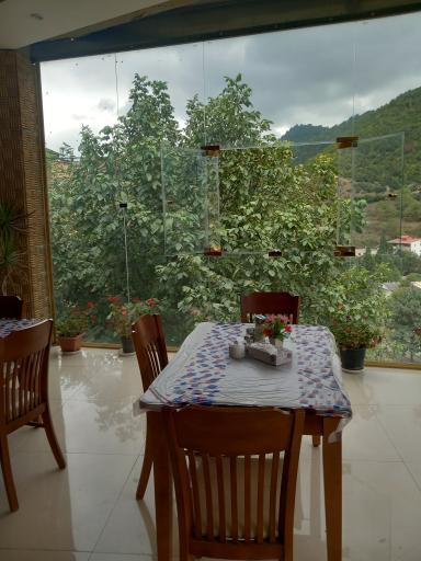 عکس هتل زیارت گرگان