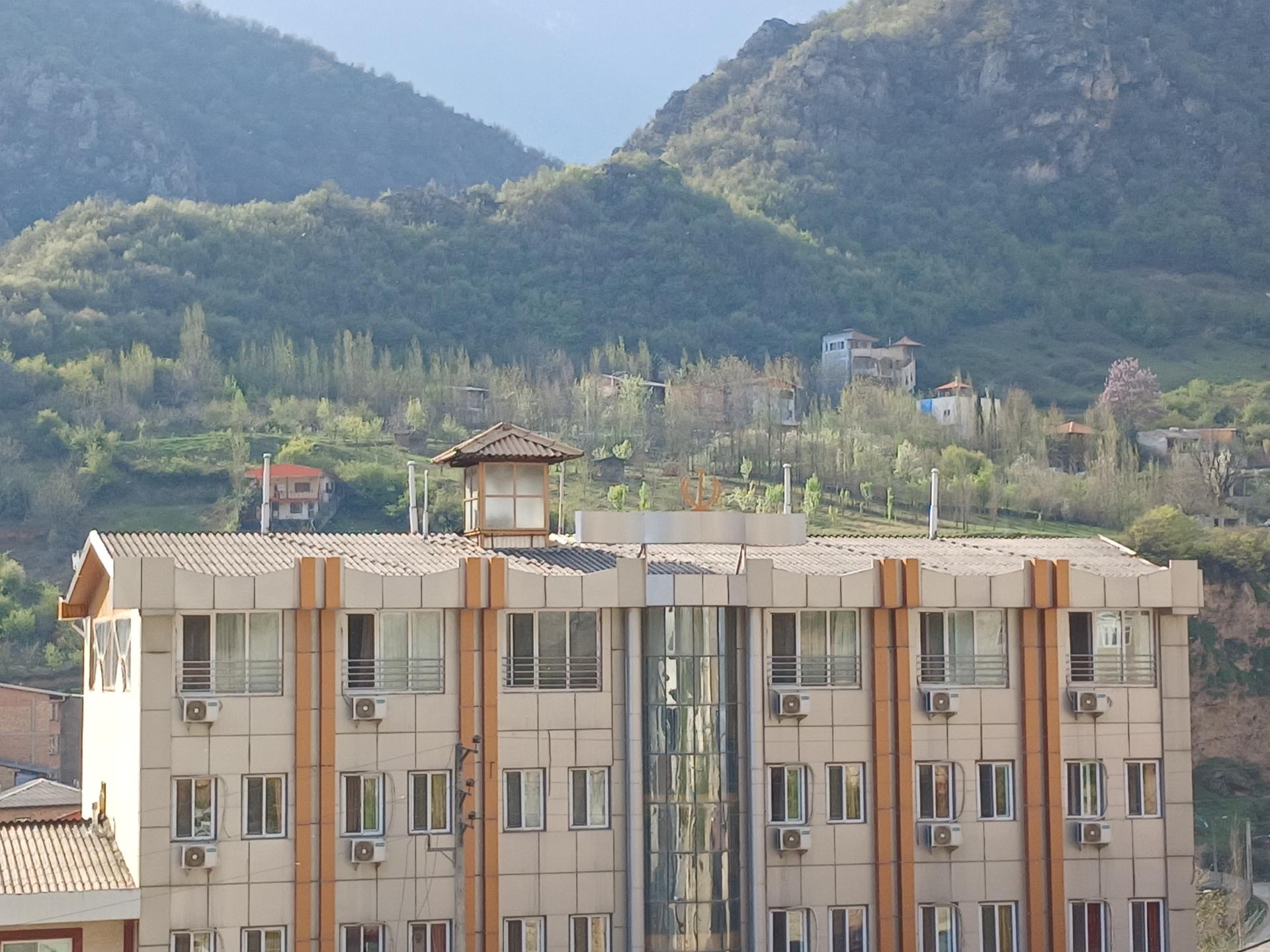 عکس هتل زیارت گرگان