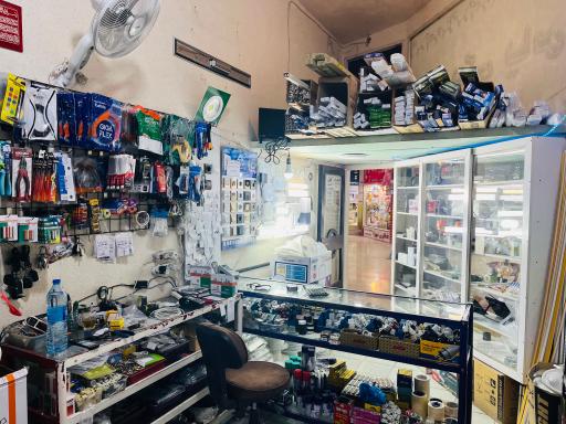 عکس الکتریکی یاس