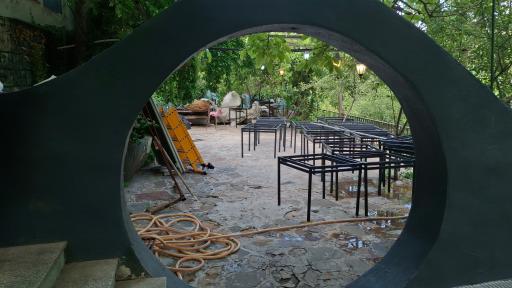 عکس سفره خانه سنتی عطر سیب