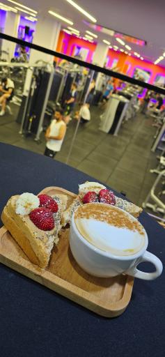 عکس باشگاه بدنسازی روژانو