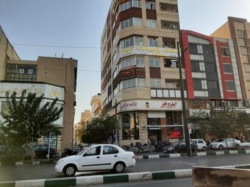 عکس آزمایشگاه هستی