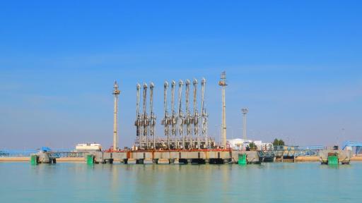 عکس اسکله بارگیری بندر امام