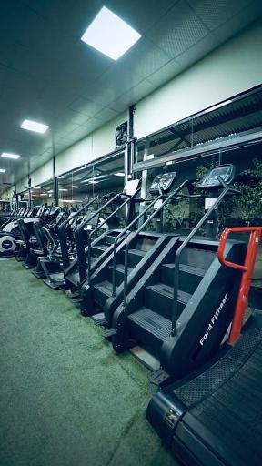 عکس باشگاه بدنسازی وی آی پی تک تن