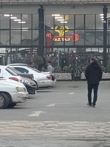 عکس باشگاه بدنسازی وی آی پی تک تن