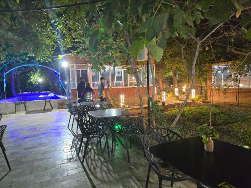 عکس رستوران سنتی باغ خاطرها