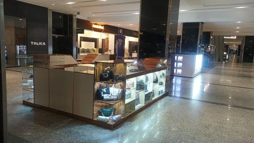 عکس فروشگاه کیف