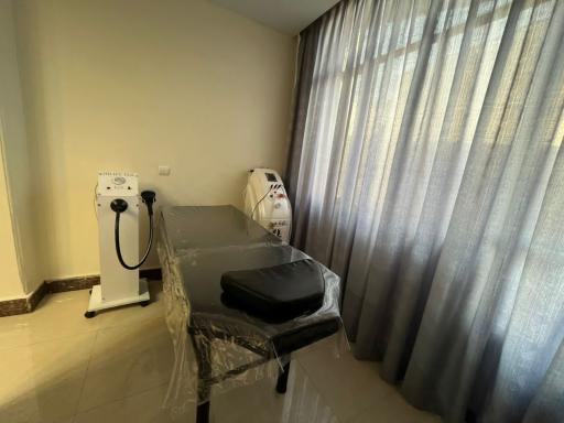 عکس کلینیک لاغری و تناسب اندام دلشاد