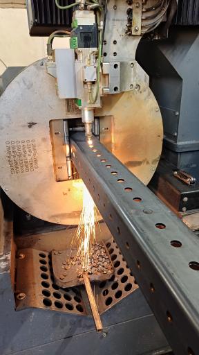 عکس طراحان نوین فیدار تابان (آرتا لیزر)