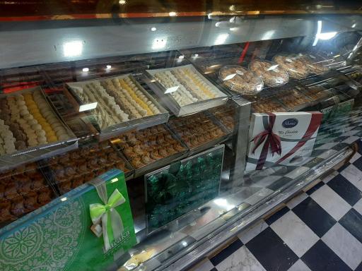 عکس شیرینی سرای گل نسترن