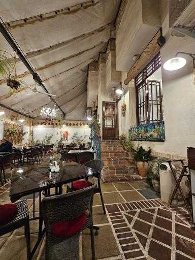 عکس کافه رستوران سنتی عمارت فیروزه