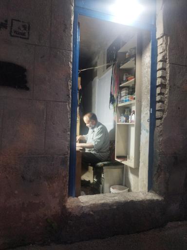 عکس تعمیر کیف و کفش تاجیک