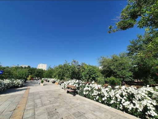 عکس پارک اردیبهشت