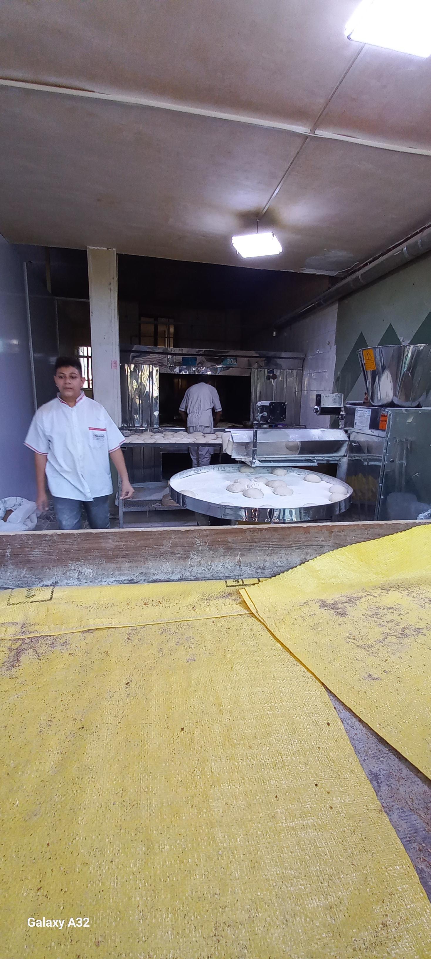 عکس نانوایی بربری بابا نان داد