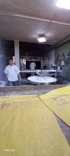 عکس نانوایی بربری بابا نان داد