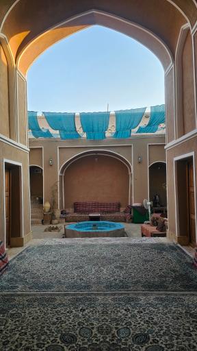 عکس اقامتگاه بومگردی خشت و ماه اردکان