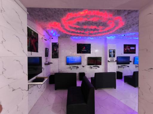 کافه گیم پلاس