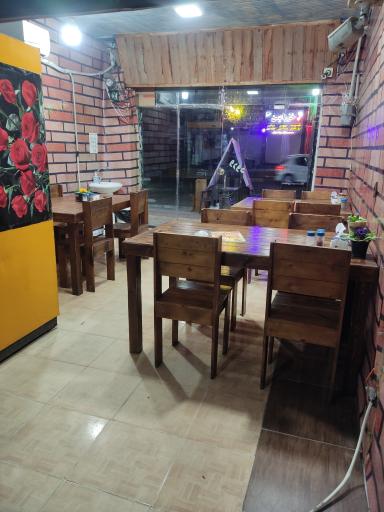 عکس رستوران کبابی گلبانو