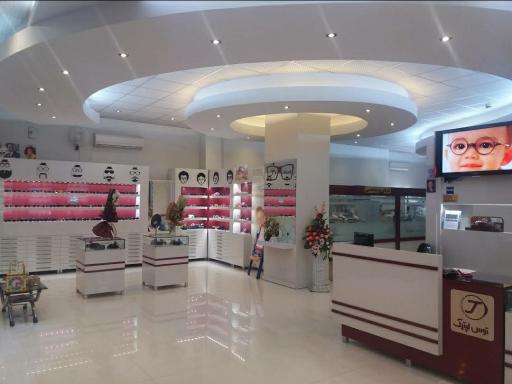 عکس عینک توس اپتیک