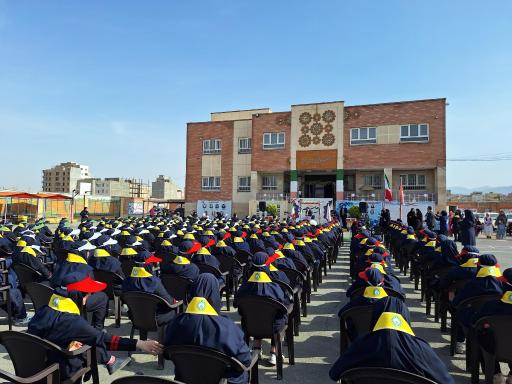 عکس دبیرستان دخترانه استعداد های درخشان فرزانگان