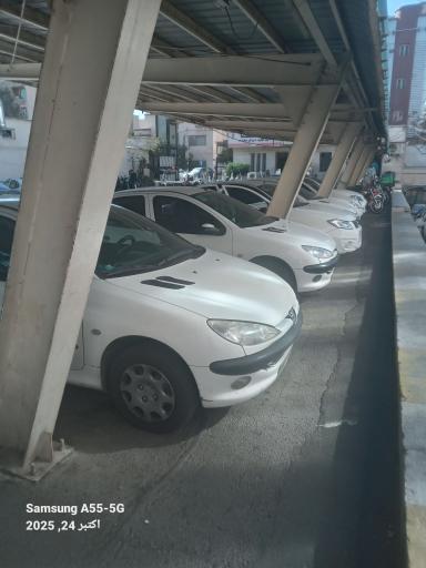 عکس پارکینگ فروشگاه اتکا شهید دکتر چمران