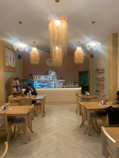 عکس کافه شانیان