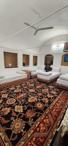 عکس اقامتگاه بومگردی خشت و ماه اردکان