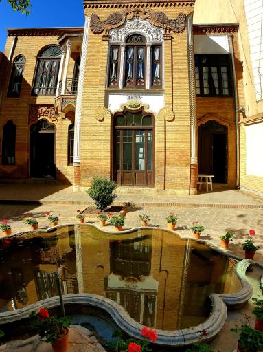 خانه مینایی