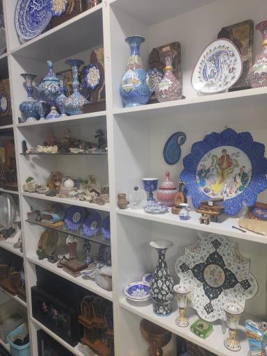 عکس گالری صنایع دستی و میناکاری شهریار