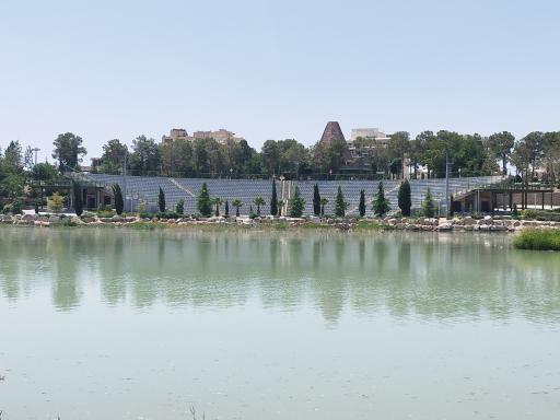 عکس آمفی تئاتر تابستانی پردیس هنر