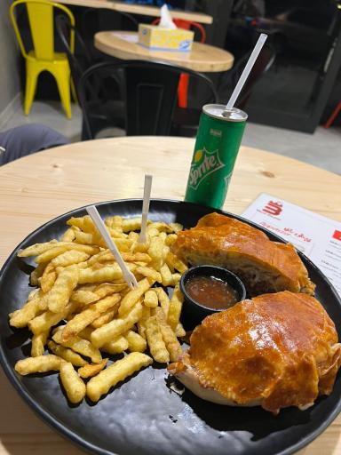 عکس برگر بیف کَسِل