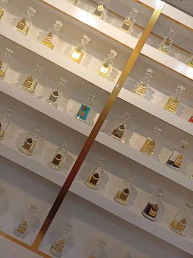 فروشگاه عطر و ادکلن گلی