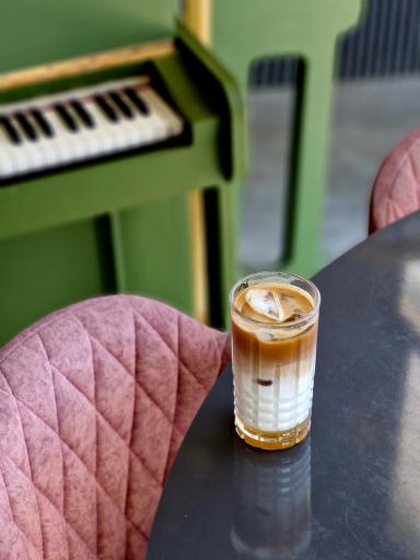 عکس کافه پیانو