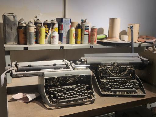 عکس سفارت پیشین آمریکا