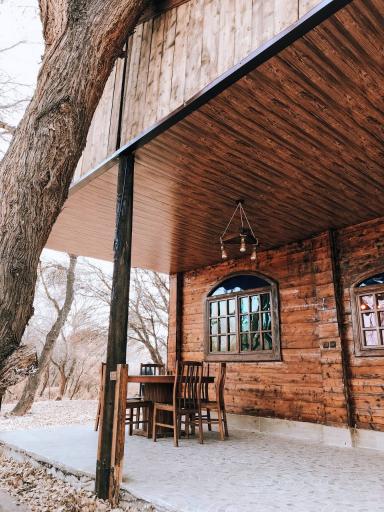 عکس کافه رستوران کلبه ساحلی ارس 