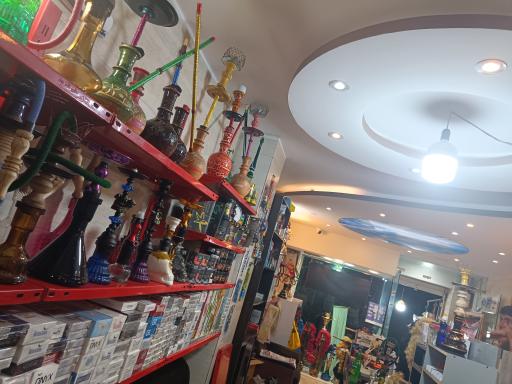 عکس فروشگاه دخانیات نیکوتین