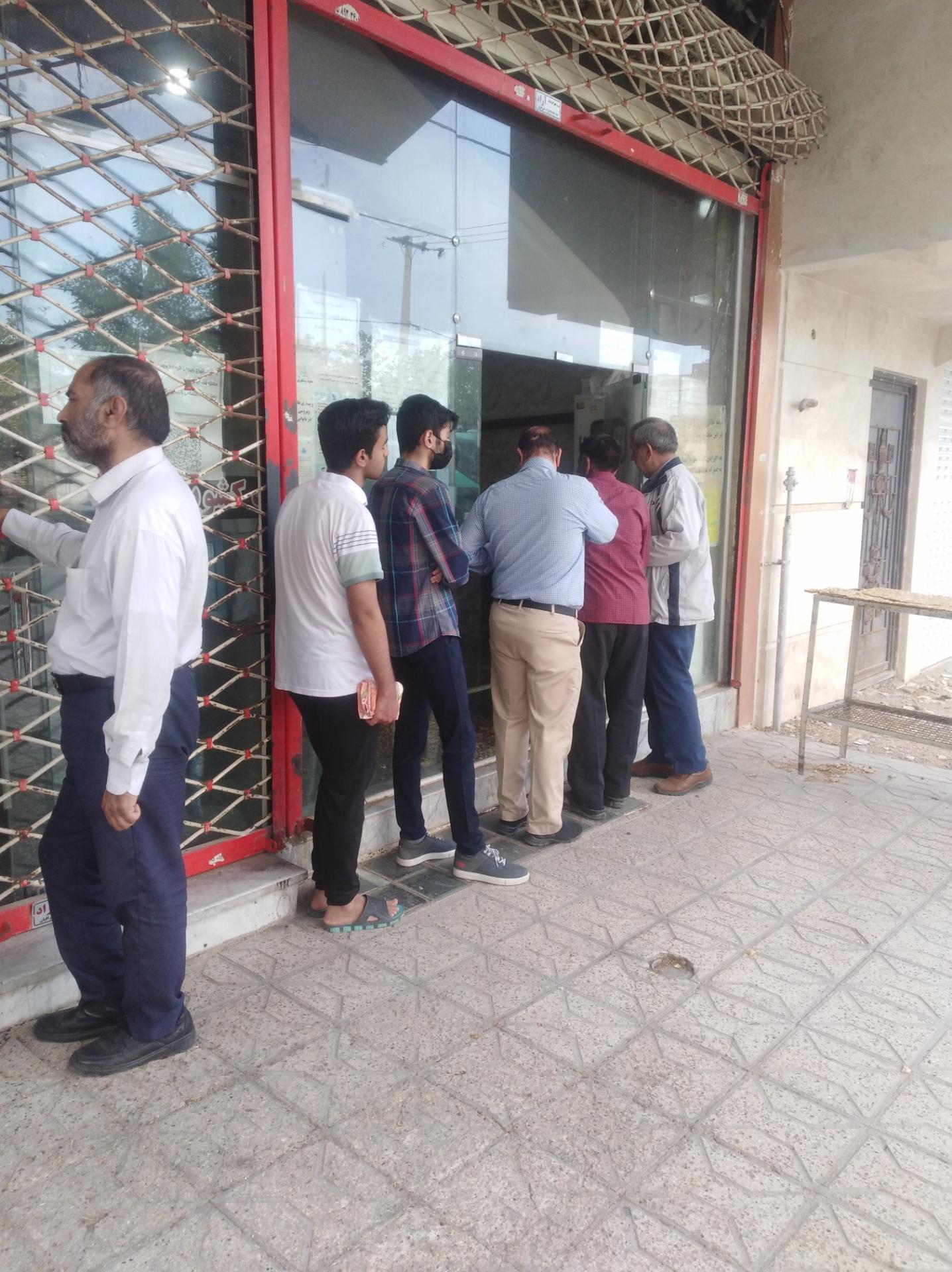 عکس نانوایی سنگک حاجی پشتکی