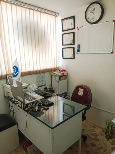 عکس بیمه معلم