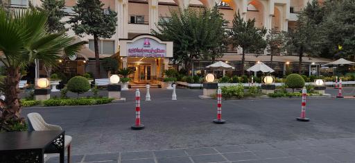 عکس هتل پارسیان اوین