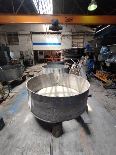 عکس ماشین سازی بتن ماشین