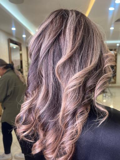 عکس سالن آرایشگاه رویا ابوطالبی