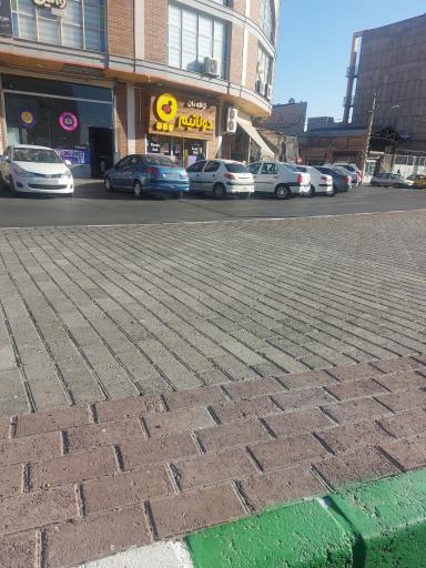 عکس کافه نان دوناتیم