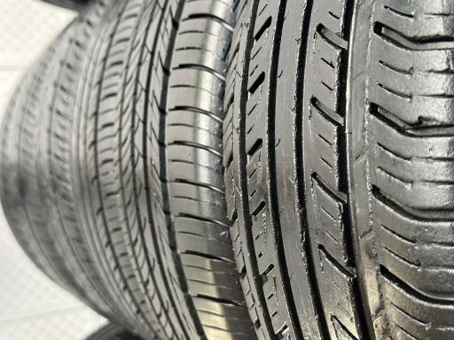 عکس اتو سرویس و خدمات لاستیک وحید