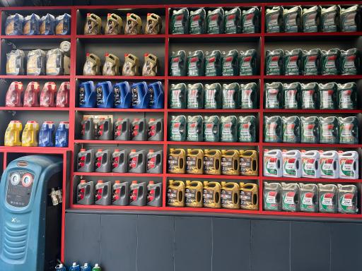 عکس اتو سرویس و خدمات لاستیک وحید