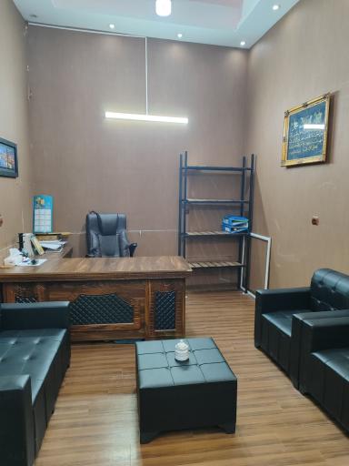 عکس مشاورین املاک شیرزادی