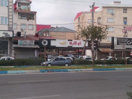 عکس نمایشگاه اتومبیل طلاییه