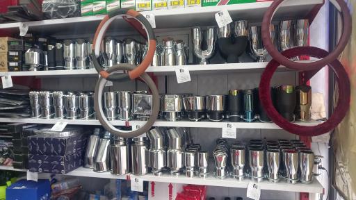 عکس فروشگاه البرز کلاسیک لوکس اتومبیل