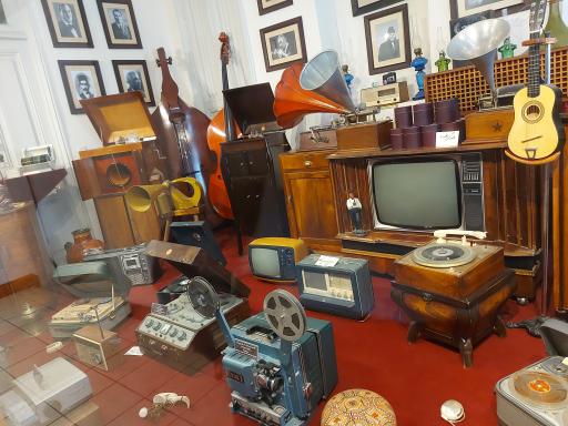 عکس موزه صدا