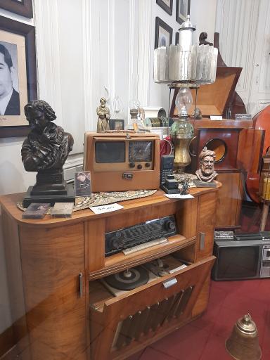 عکس موزه صدا